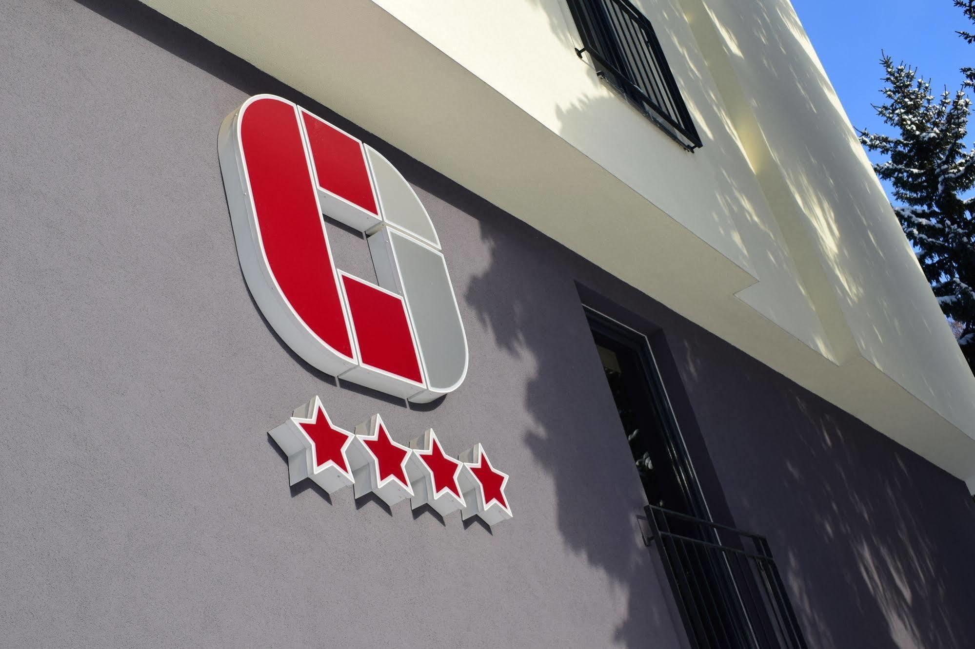 Parkhotel Carlsbad Inn Dalovice Exterior photo