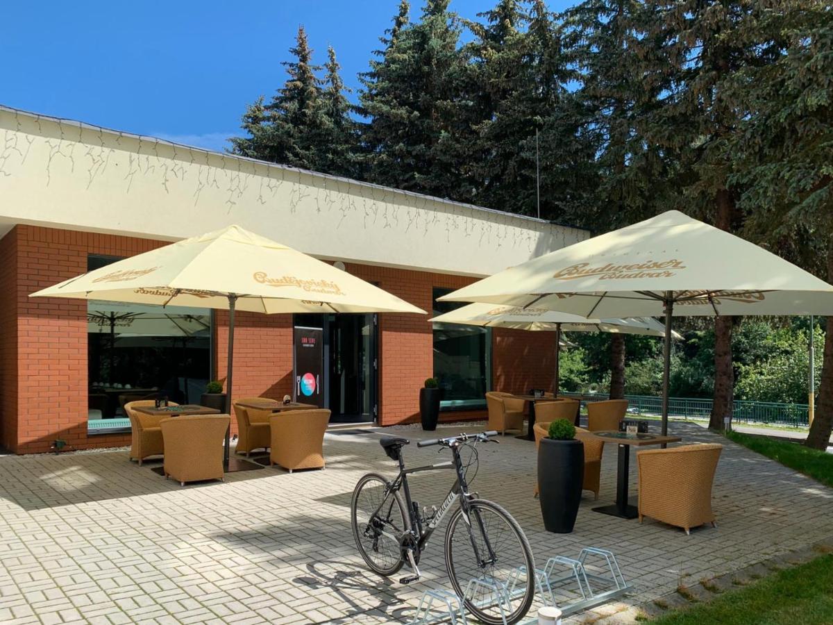 Parkhotel Carlsbad Inn Dalovice Exterior photo